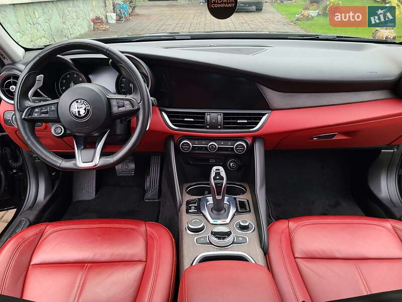 Седан Alfa Romeo Giulia 2020 в Львове