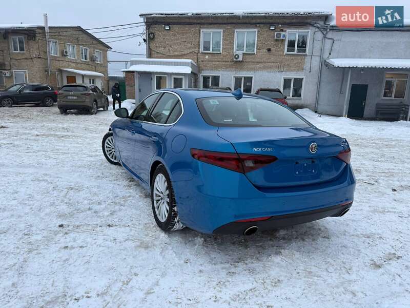 Седан Alfa Romeo Giulia 2020 в Буче