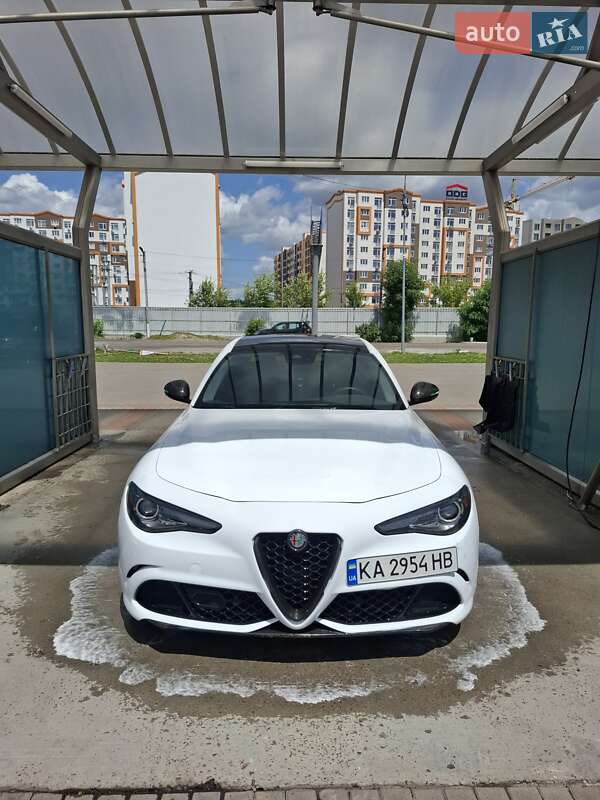 Alfa Romeo Giulia 2017