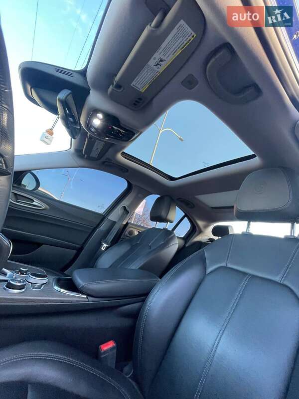 Седан Alfa Romeo Giulia 2019 в Львове