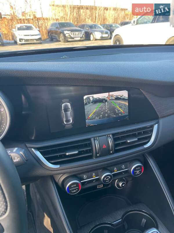 Седан Alfa Romeo Giulia 2019 в Львове