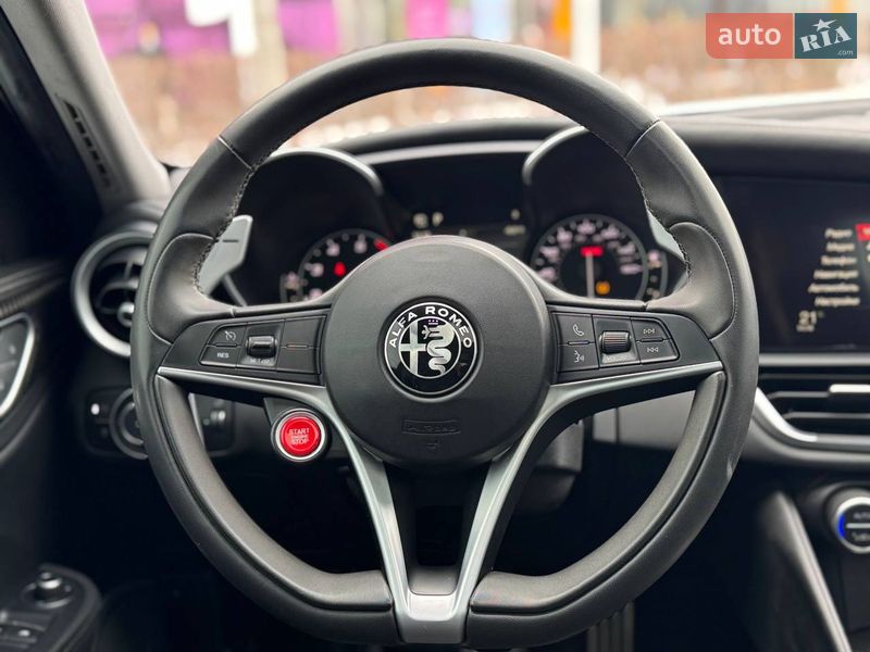 Седан Alfa Romeo Giulia 2019 в Киеве