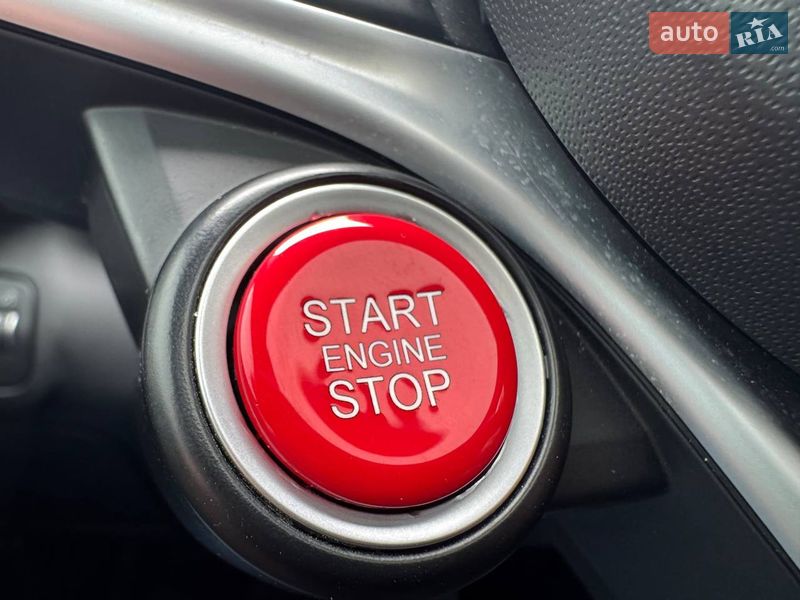 Седан Alfa Romeo Giulia 2019 в Киеве