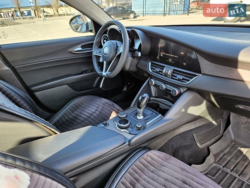 Седан Alfa Romeo Giulia 2018 в Киеве