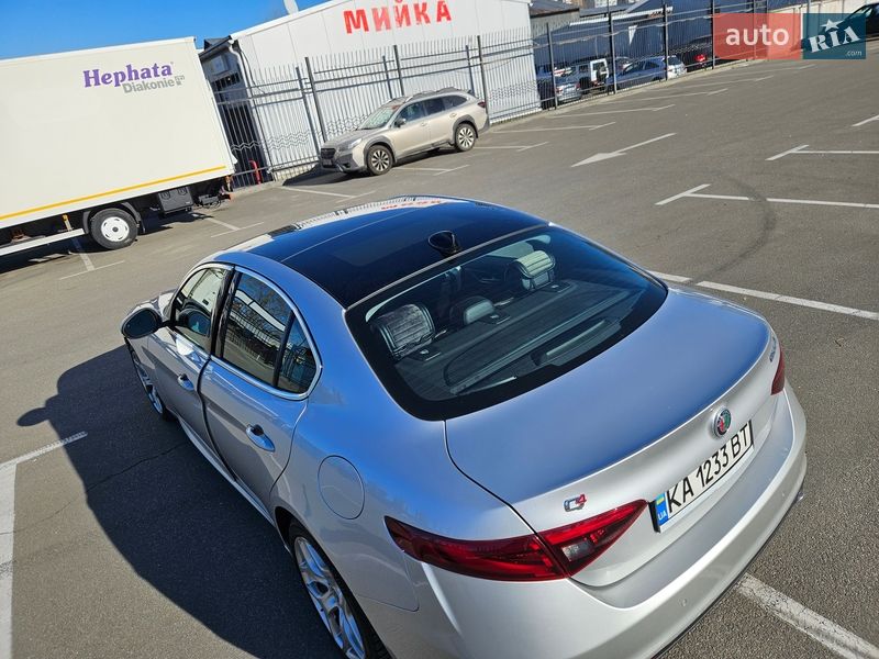 Седан Alfa Romeo Giulia 2018 в Киеве