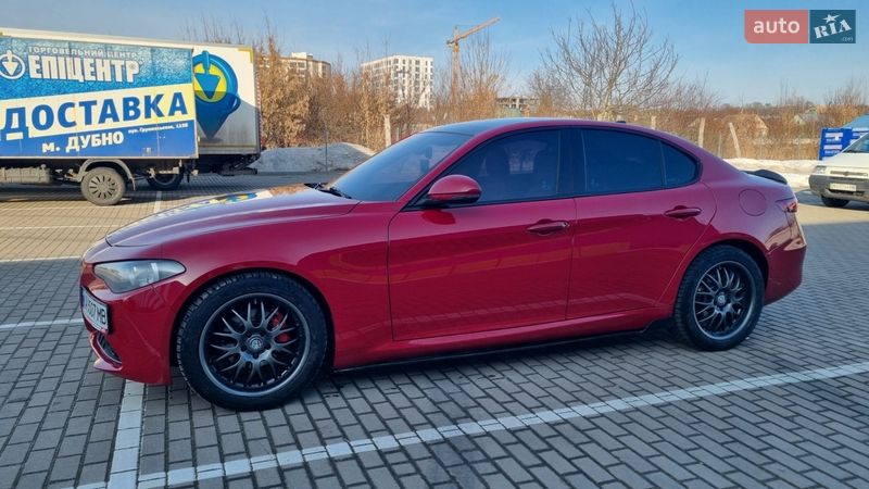 Седан Alfa Romeo Giulia 2017 в Дубно