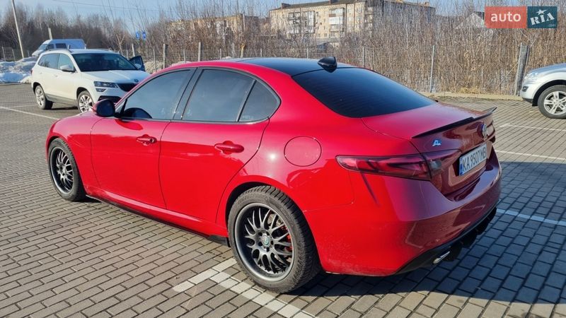 Седан Alfa Romeo Giulia 2017 в Дубно