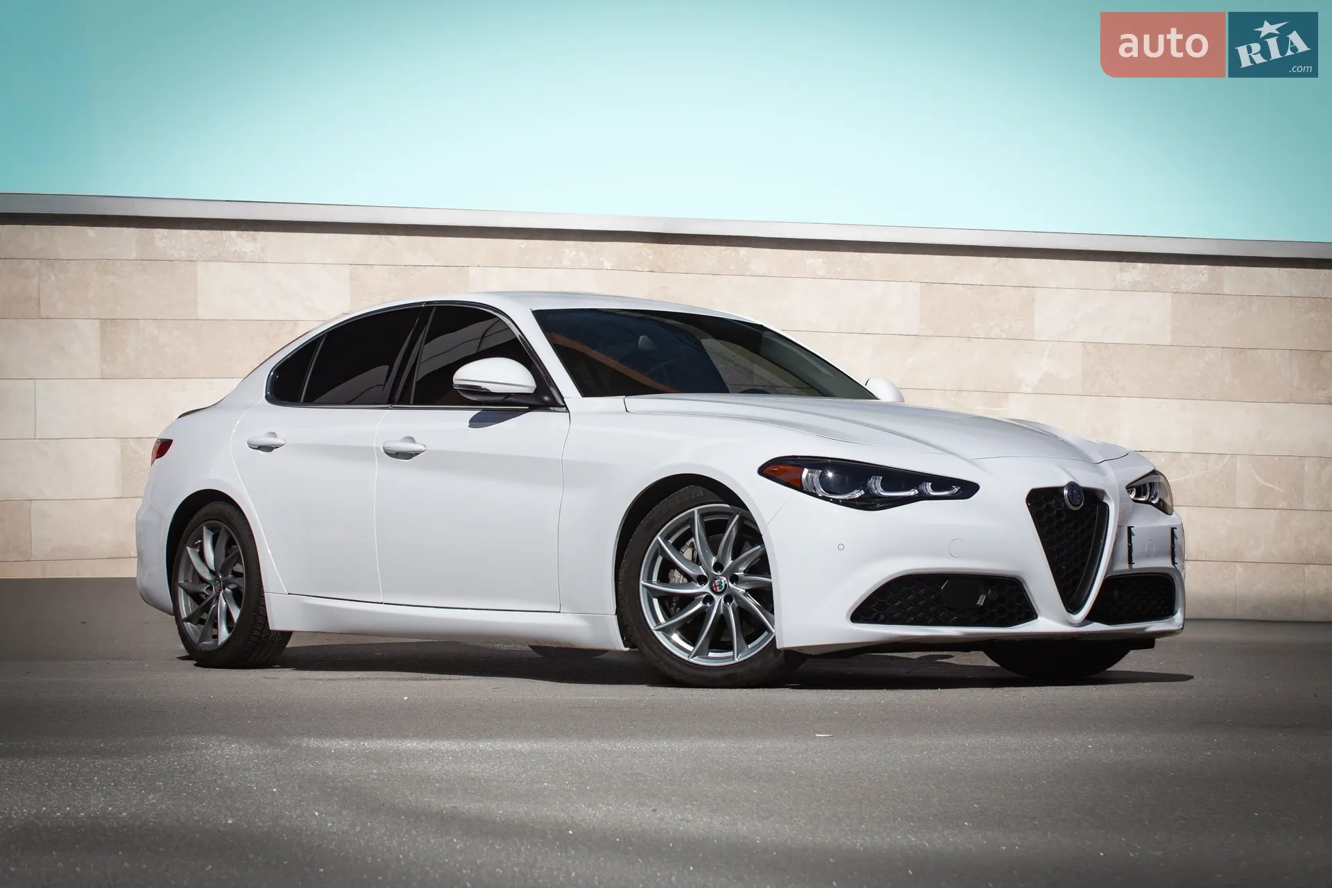 2020 Alfa Romeo Giulia - мініатюра 2
