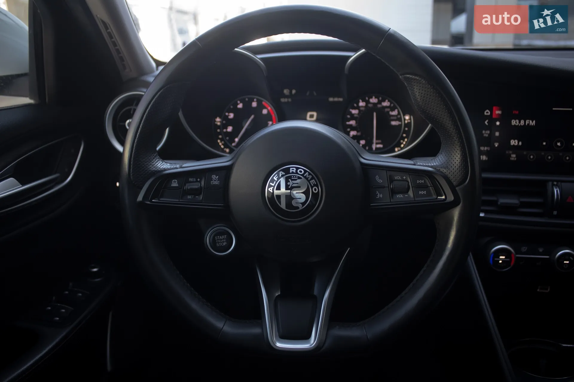2020 Alfa Romeo Giulia - мініатюра 14