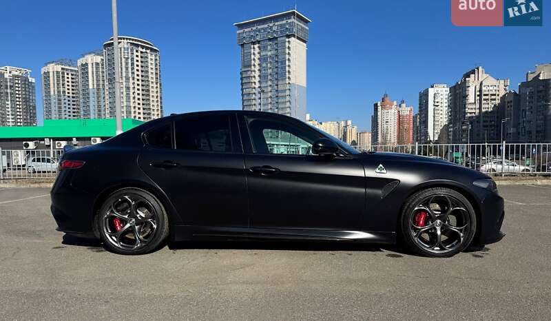 Седан Alfa Romeo Giulia 2017 в Киеве