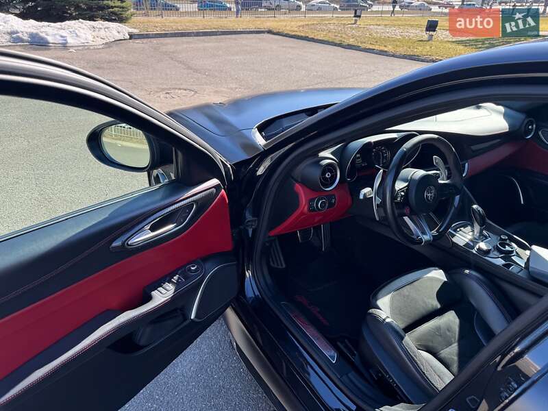 Седан Alfa Romeo Giulia 2017 в Киеве