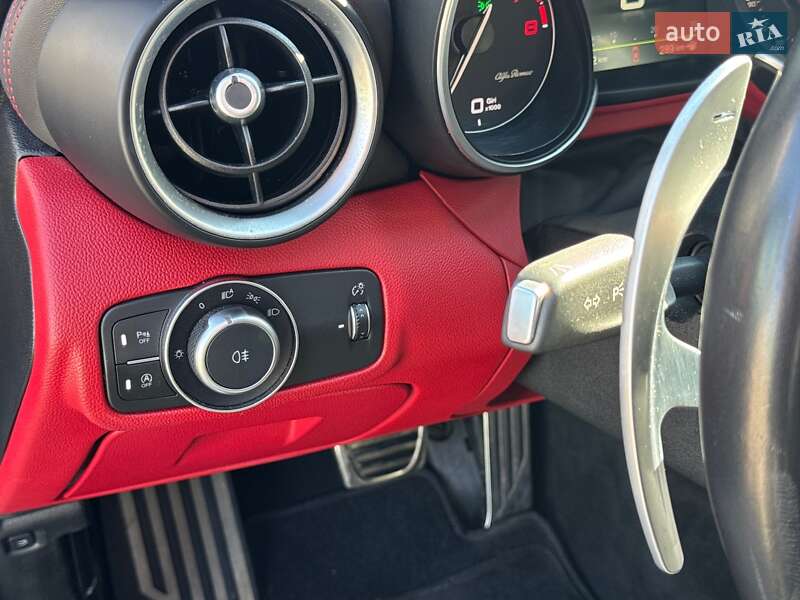 Седан Alfa Romeo Giulia 2017 в Киеве