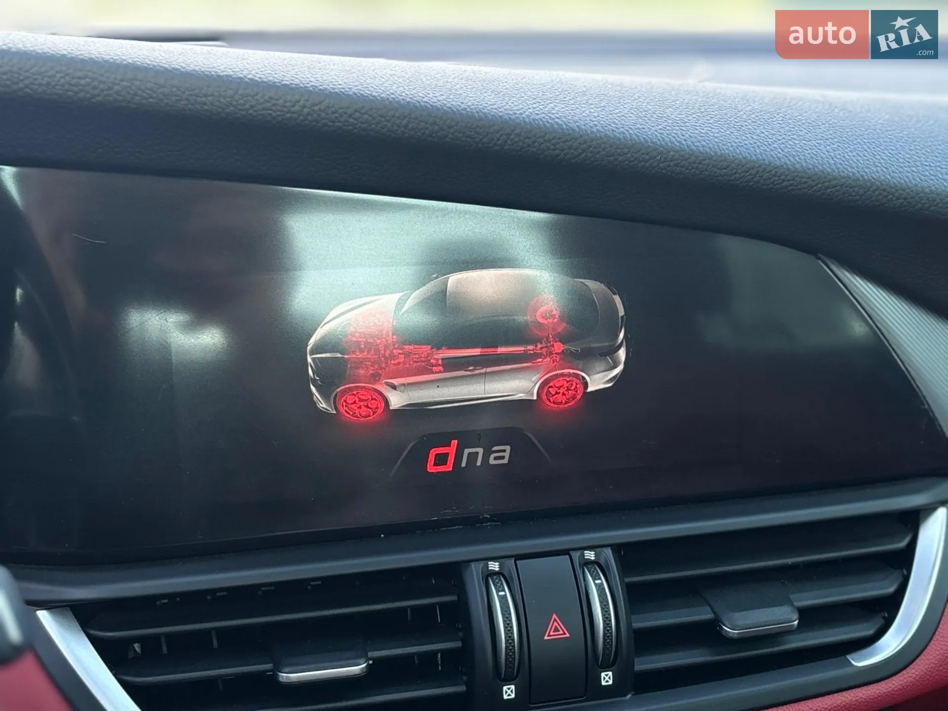 2018 Alfa Romeo Giulia - мініатюра 22