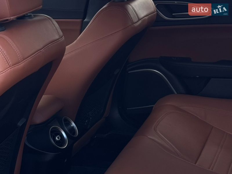 Седан Alfa Romeo Giulia 2018 в Тернополе фото 23 Седан Alfa Romeo Giulia 2018 в Тернополе