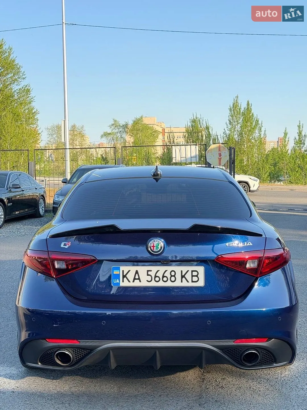 2016 Alfa Romeo Giulia - мініатюра 3