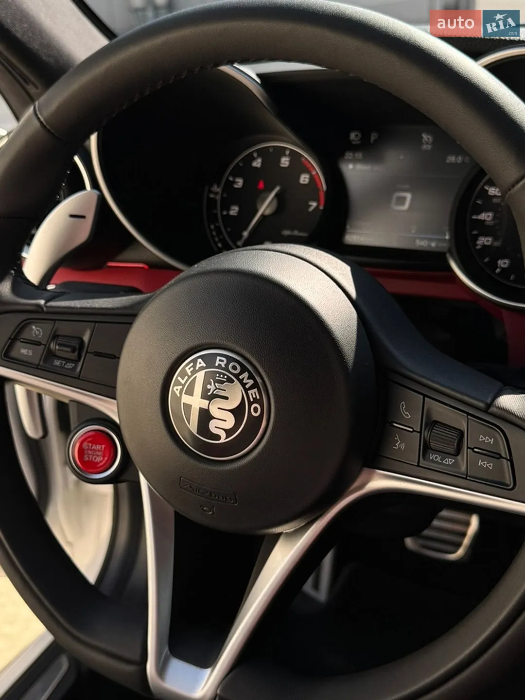 2018 Alfa Romeo Giulia - мініатюра 26