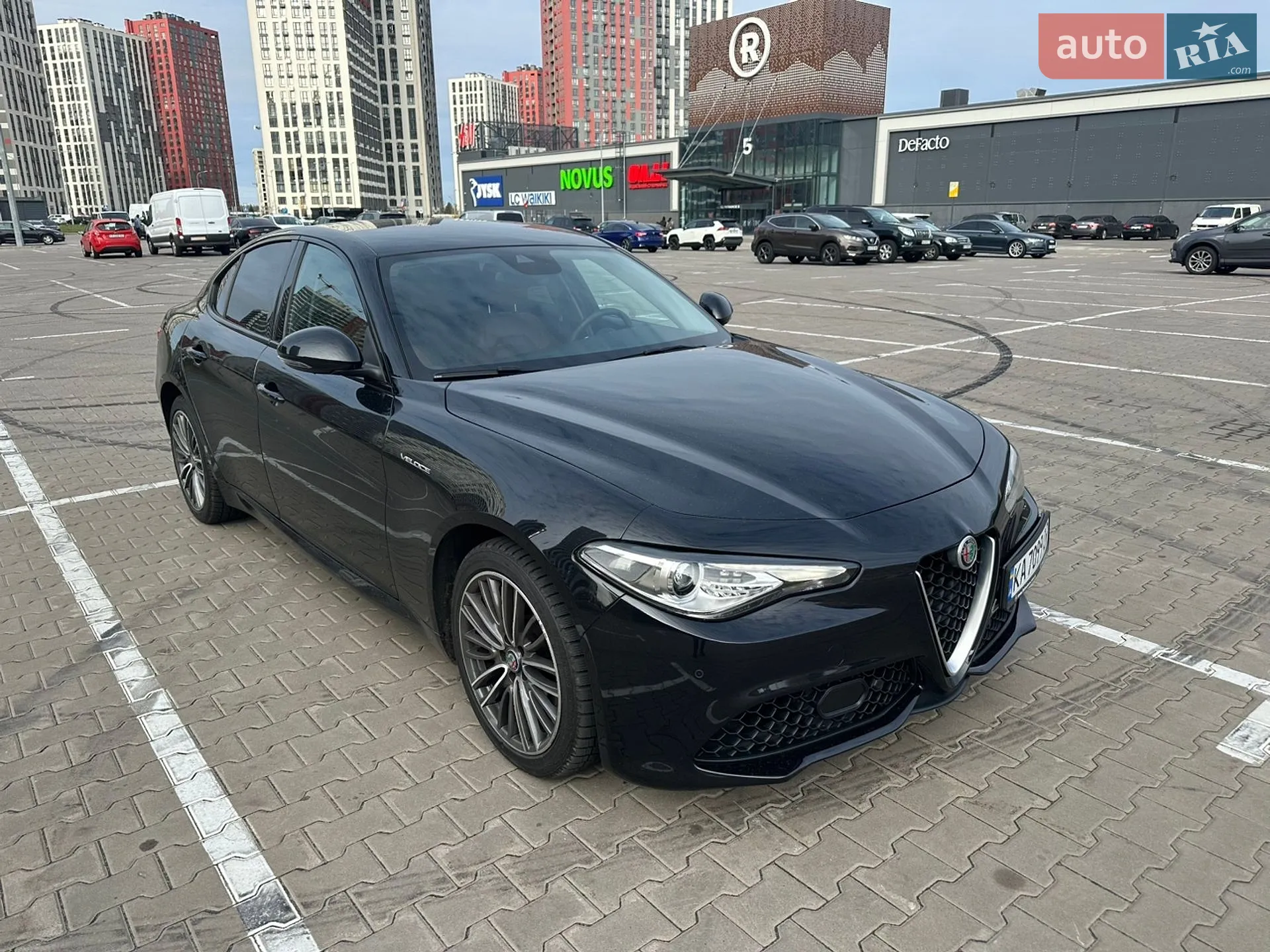 2018 Alfa Romeo Giulia - мініатюра 8