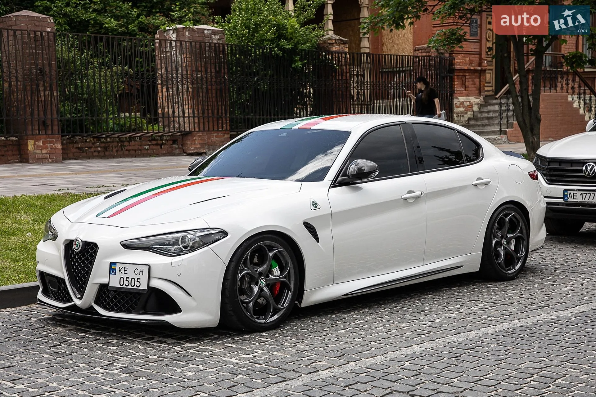 2016 Alfa Romeo Giulia - мініатюра 11