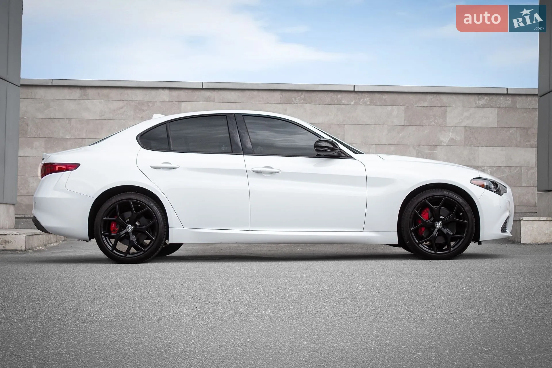 2020 Alfa Romeo Giulia - мініатюра 2