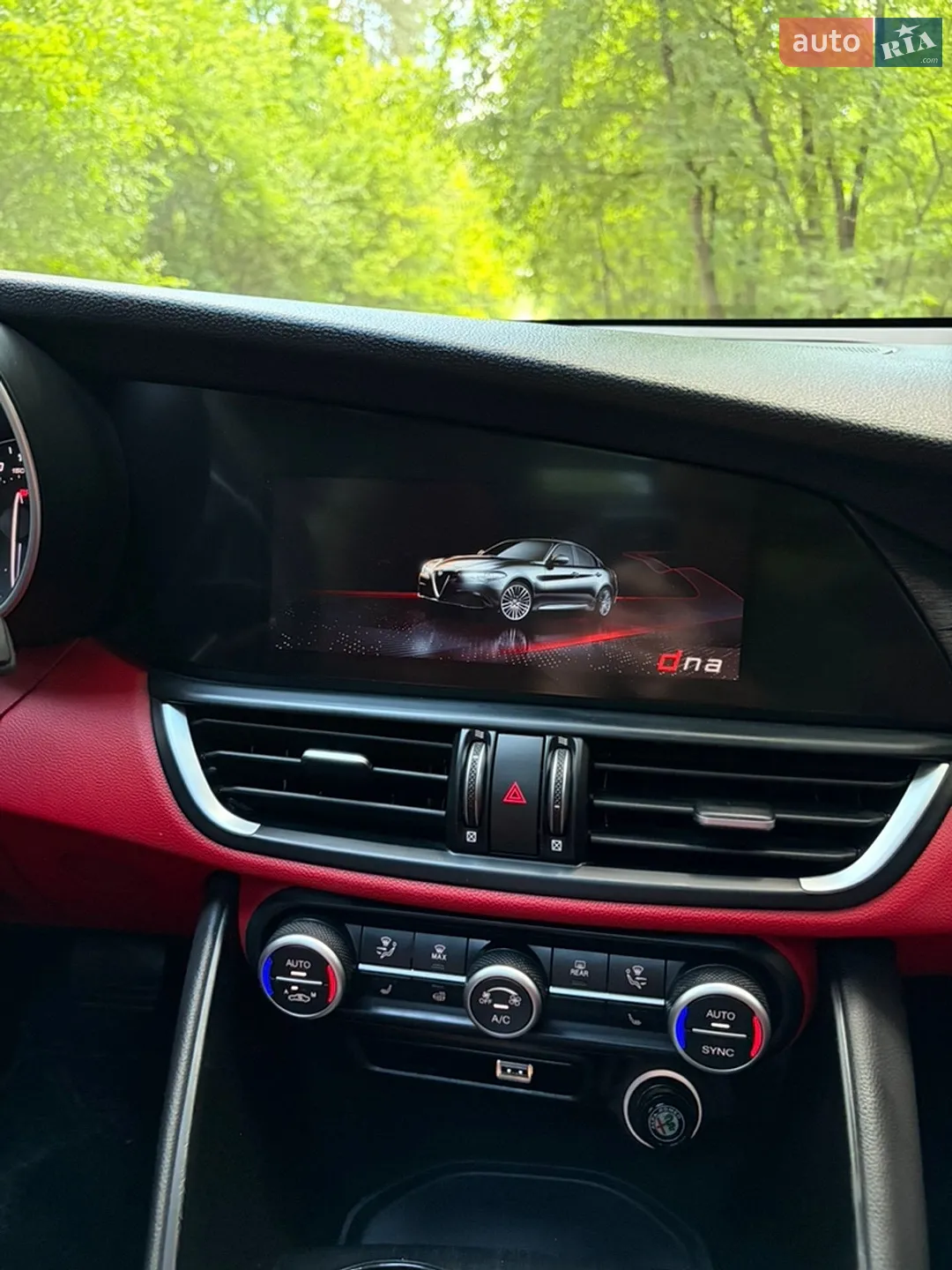 2020 Alfa Romeo Giulia - мініатюра 29