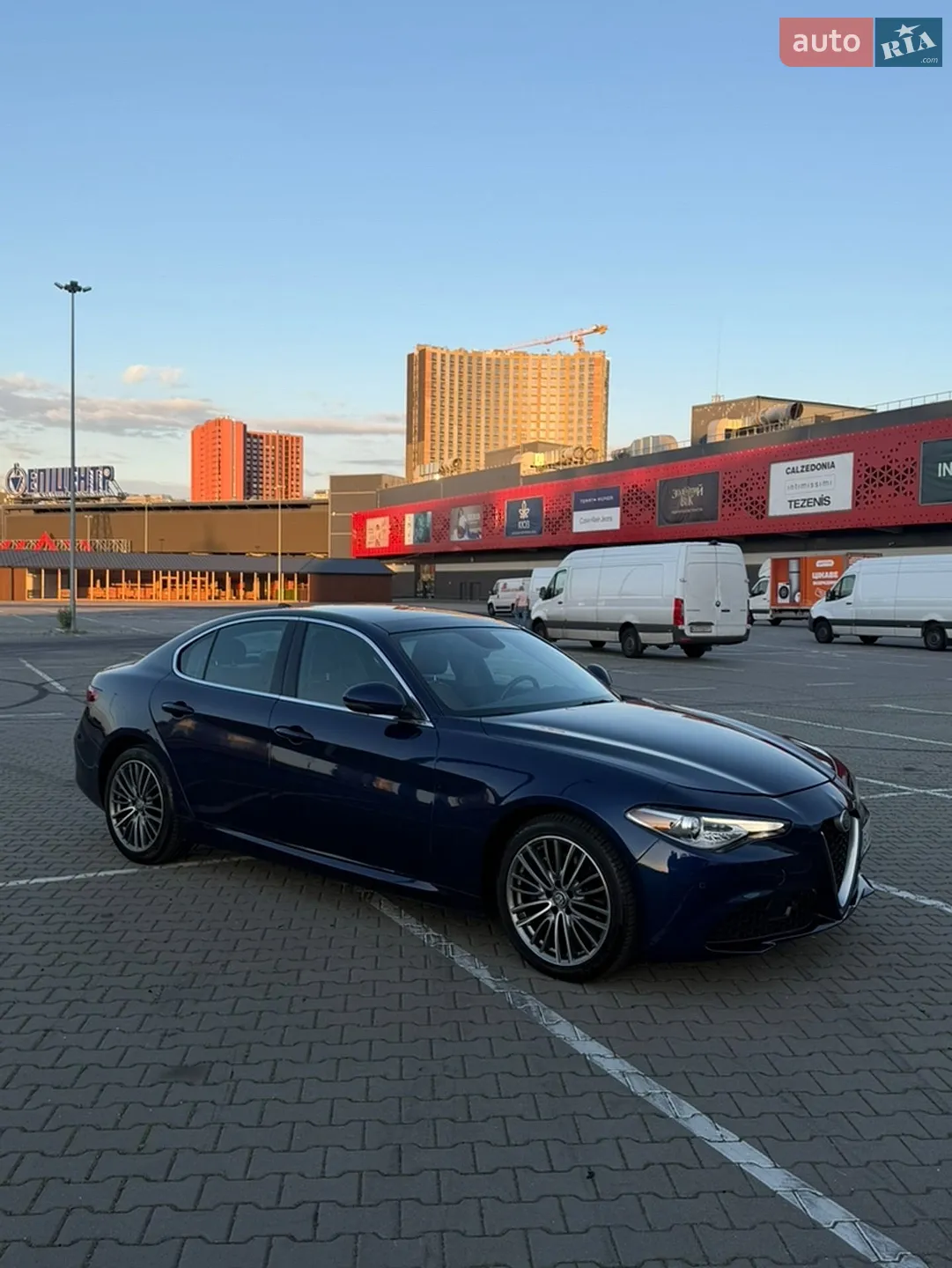 2017 Alfa Romeo Giulia - мініатюра 7