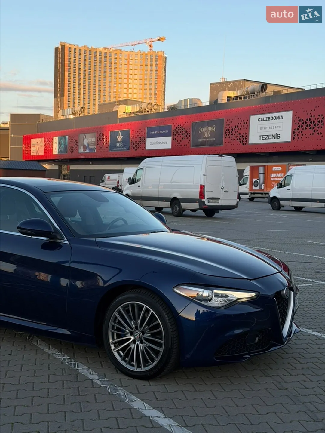 2017 Alfa Romeo Giulia - мініатюра 8
