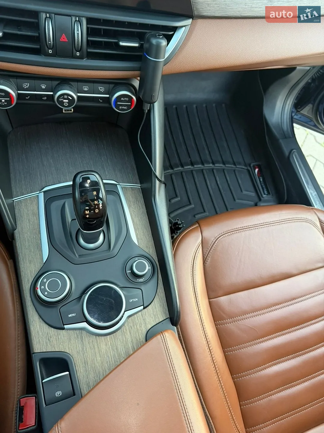 2017 Alfa Romeo Giulia - мініатюра 13