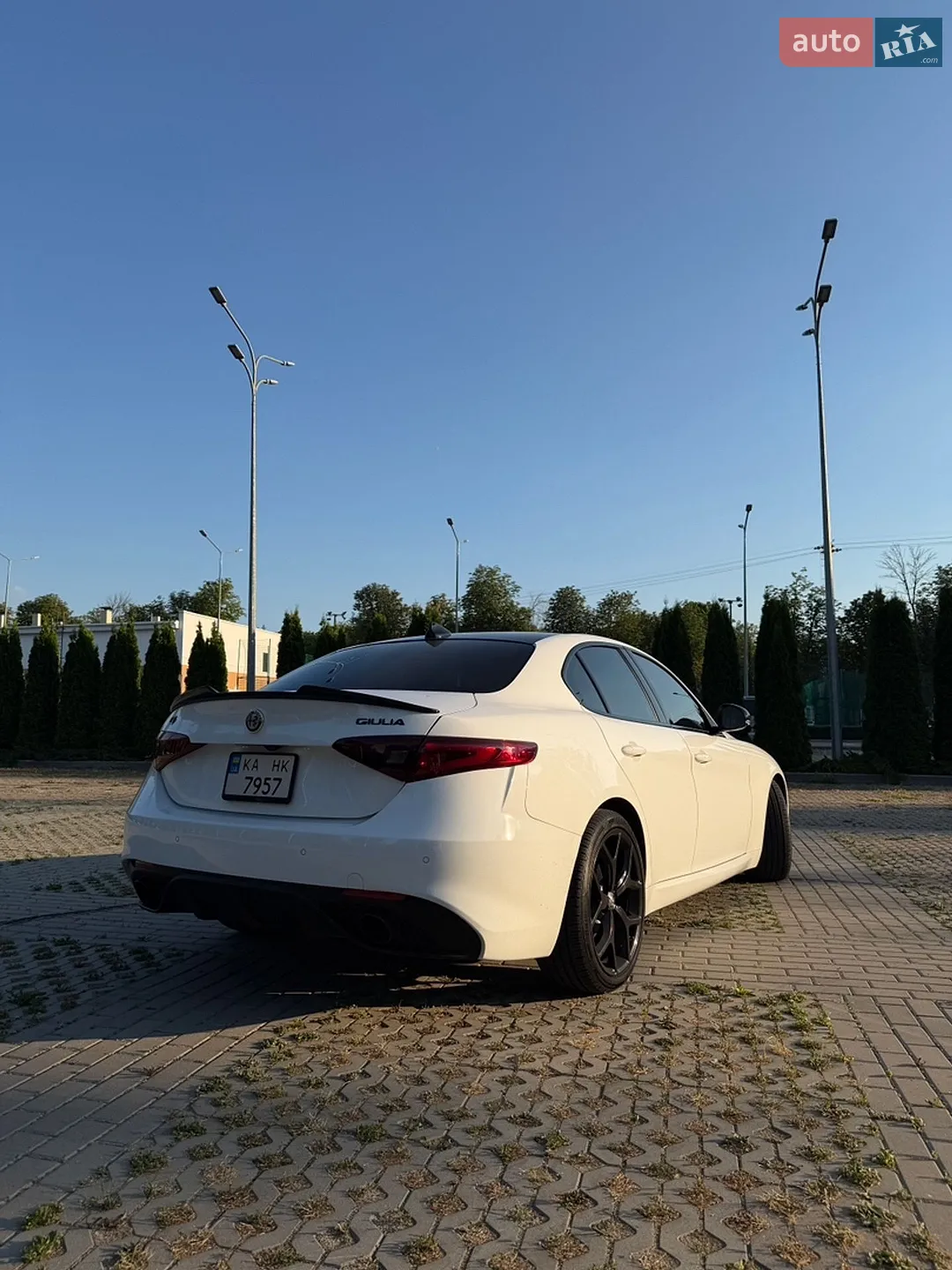 2020 Alfa Romeo Giulia - мініатюра 2