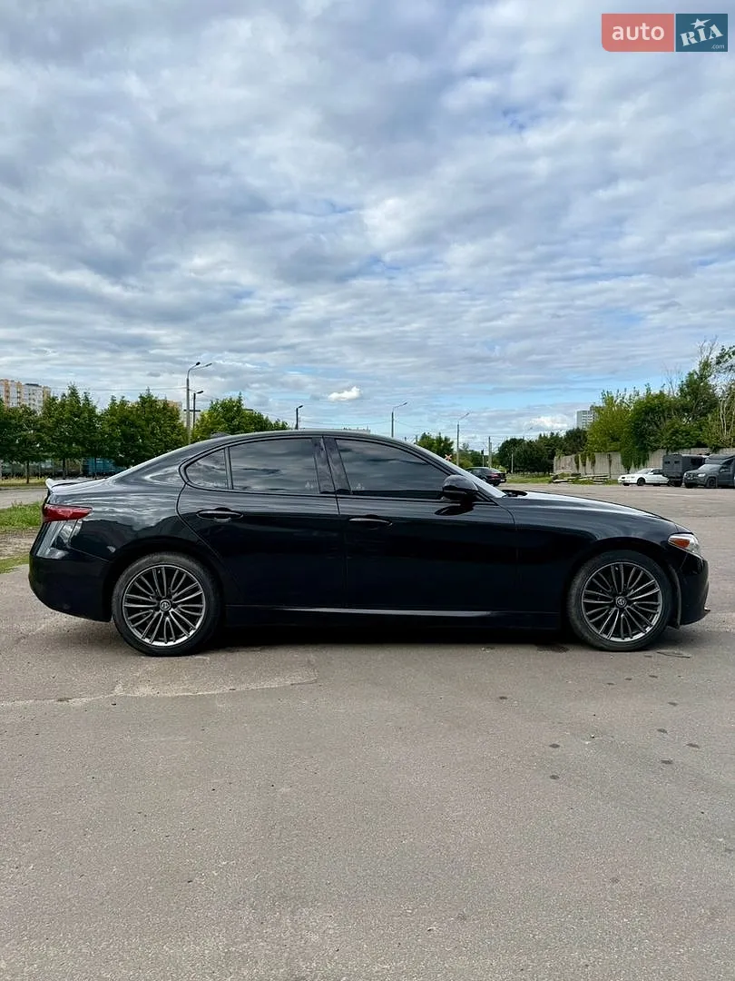 2016 Alfa Romeo Giulia - мініатюра 2