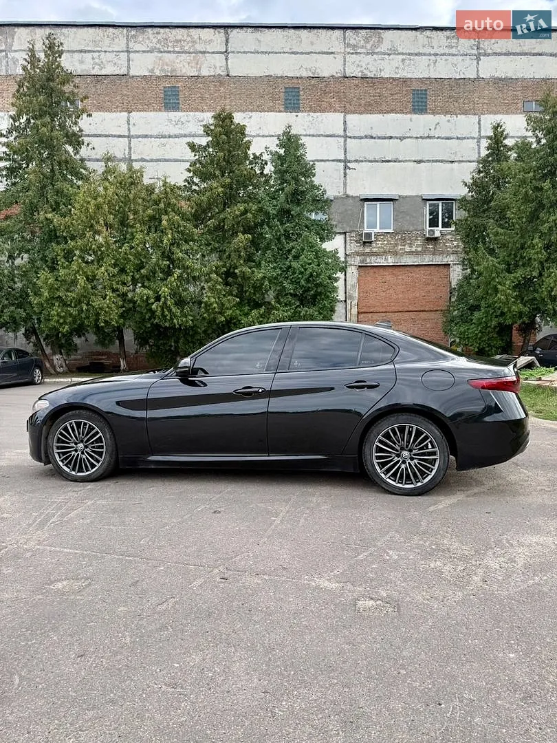 2016 Alfa Romeo Giulia - мініатюра 6