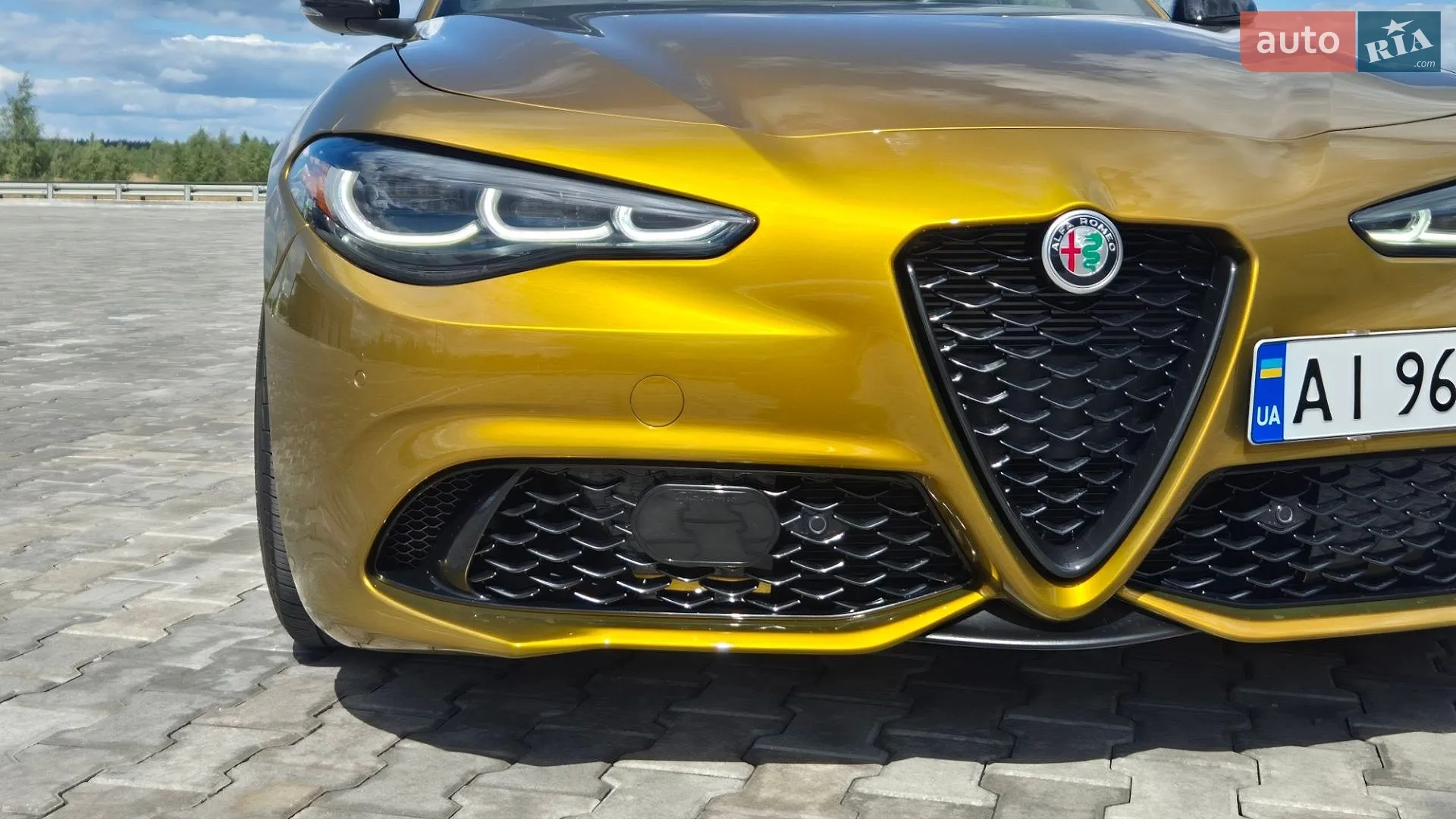 2022 Alfa Romeo Giulia - фото 1