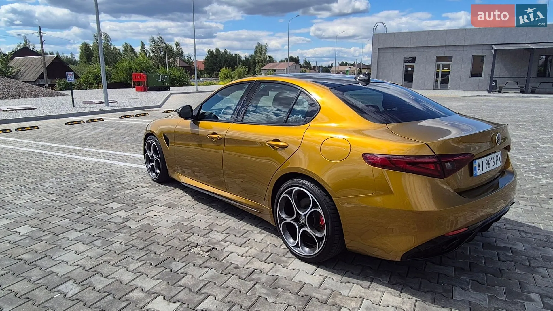 2022 Alfa Romeo Giulia - мініатюра 3