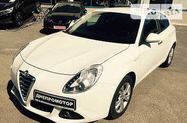 Хэтчбек Alfa Romeo Giulietta 2012 в Днепре