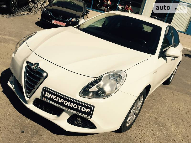 Хэтчбек Alfa Romeo Giulietta 2012 в Днепре