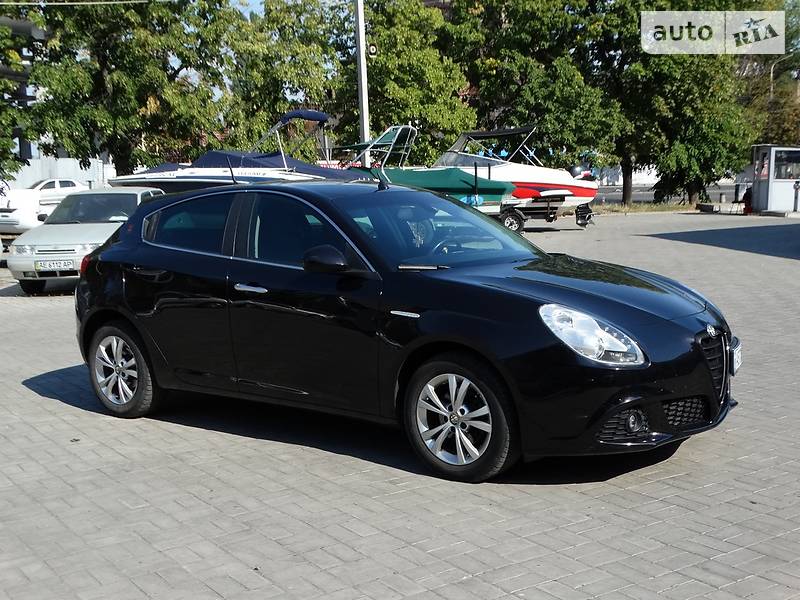 Хетчбек Alfa Romeo Giulietta 2012 в Дніпрі