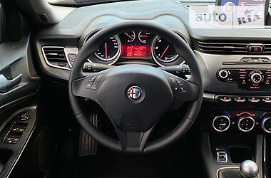 Хэтчбек Alfa Romeo Giulietta 2012 в Одессе