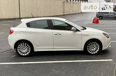 Хетчбек Alfa Romeo Giulietta 2012 в Києві