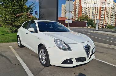 Хетчбек Alfa Romeo Giulietta 2012 в Києві