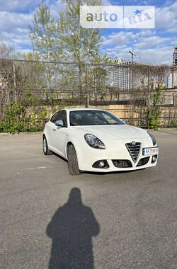 Хетчбек Alfa Romeo Giulietta 2014 в Києві