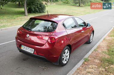 Хетчбек Alfa Romeo Giulietta 2012 в Чернігові