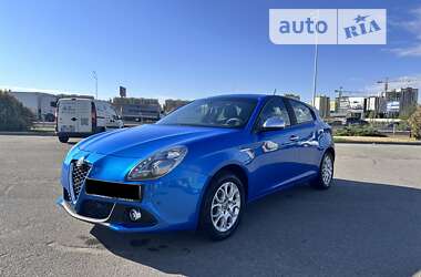 Хэтчбек Alfa Romeo Giulietta 2019 в Киеве