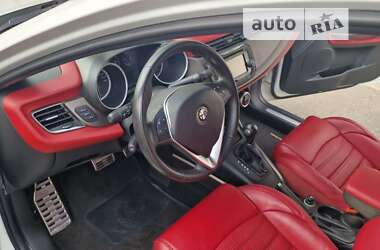 Хэтчбек Alfa Romeo Giulietta 2014 в Киеве