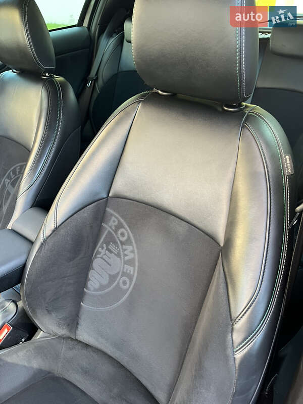 Хэтчбек Alfa Romeo Giulietta 2015 в Киеве