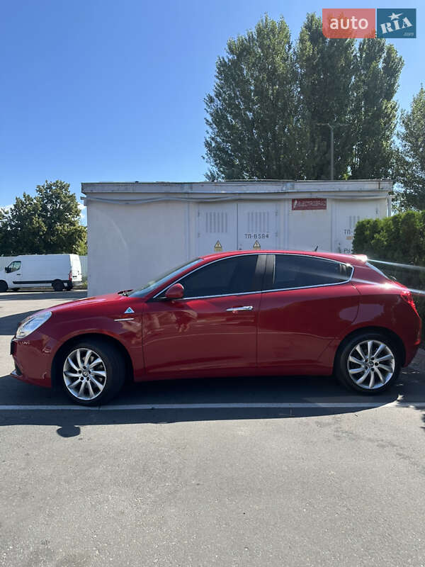 Хэтчбек Alfa Romeo Giulietta 2012 в Киеве