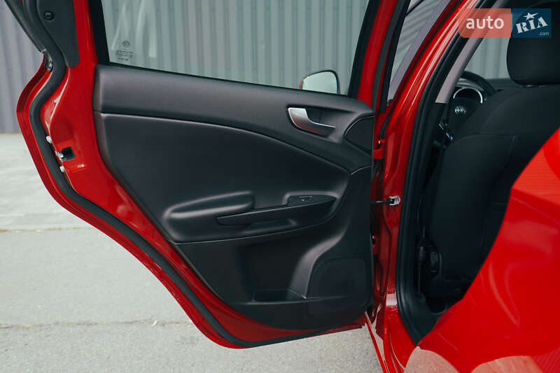 Хэтчбек Alfa Romeo Giulietta 2019 в Харькове фото 48 Хэтчбек Alfa Romeo Giulietta 2019 в Харькове