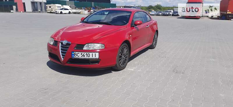 Купе Alfa Romeo GT 2004 в Львове