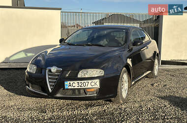 Купе Alfa Romeo GT 2007 в Луцьку