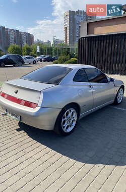 Купе Alfa Romeo GTV 2001 в 