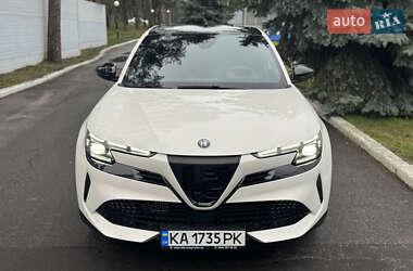 Внедорожник / Кроссовер Alfa Romeo Junior 2025 в Киеве
