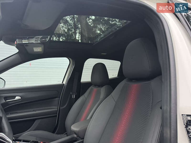 Внедорожник / Кроссовер Alfa Romeo Junior 2025 в Киеве